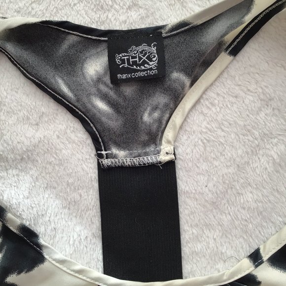 Thanx Collection Silky Rose Pattern Top - Picture 4 of 5